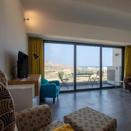 2 Bed Apartment W Distant Sea And Country Views Marsalforn Extérieur photo