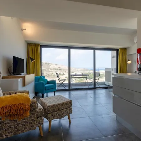 2 Bed Apartment W Distant Sea And Country Views Marsalforn Extérieur photo