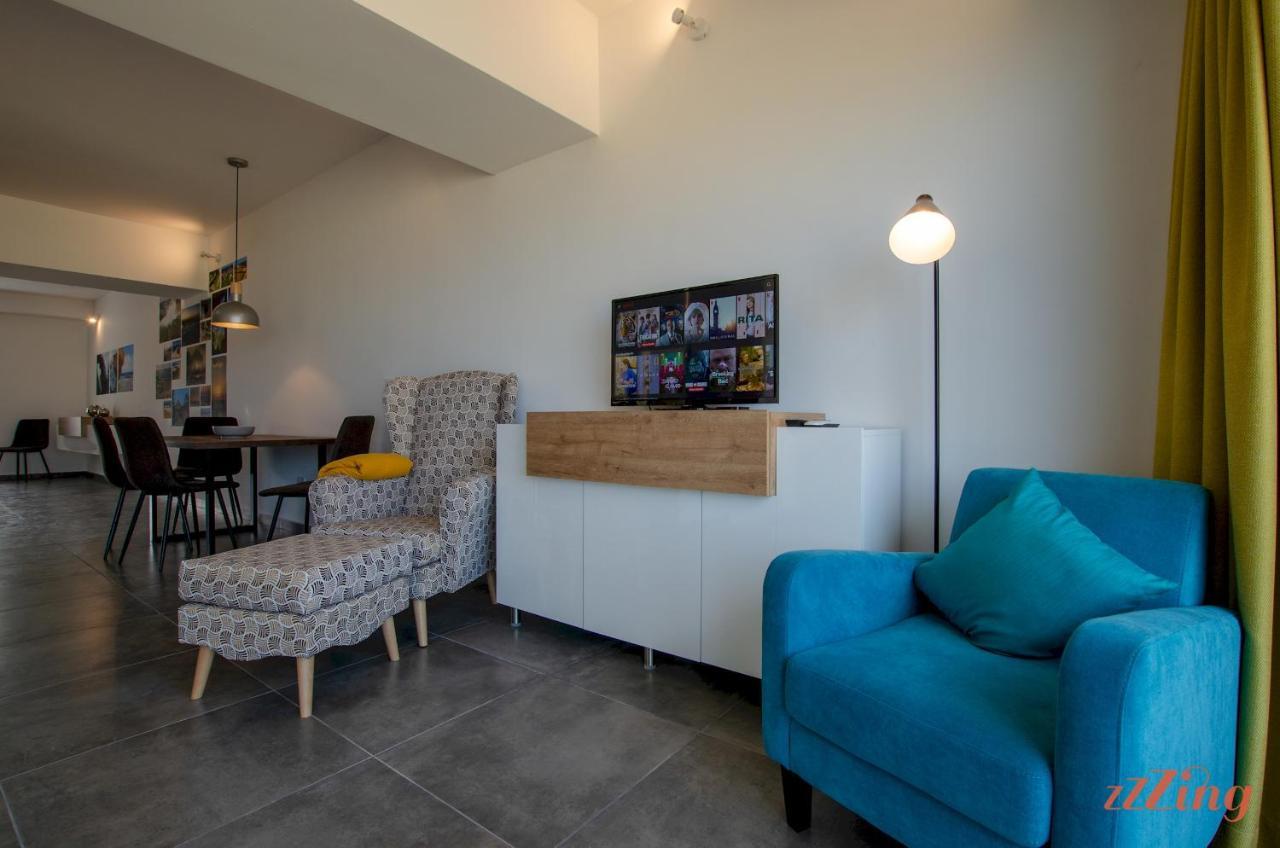 2 Bed W Distant Sea And Country Views Apartment Marsalforn
